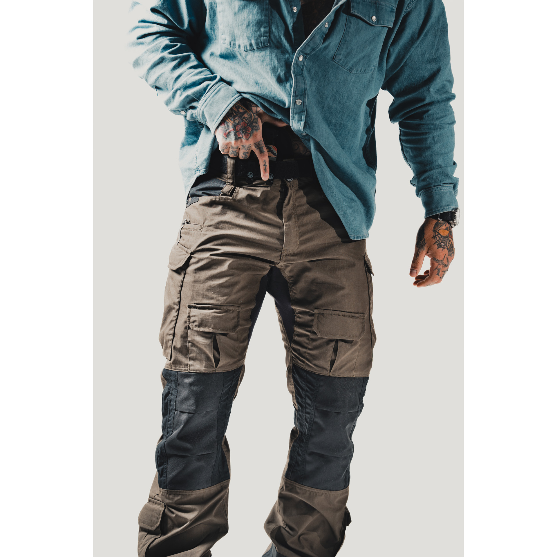 The Evader Pants - Image 14